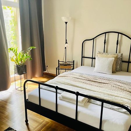 Beautiful City Centre Apartment Wien Exteriör bild