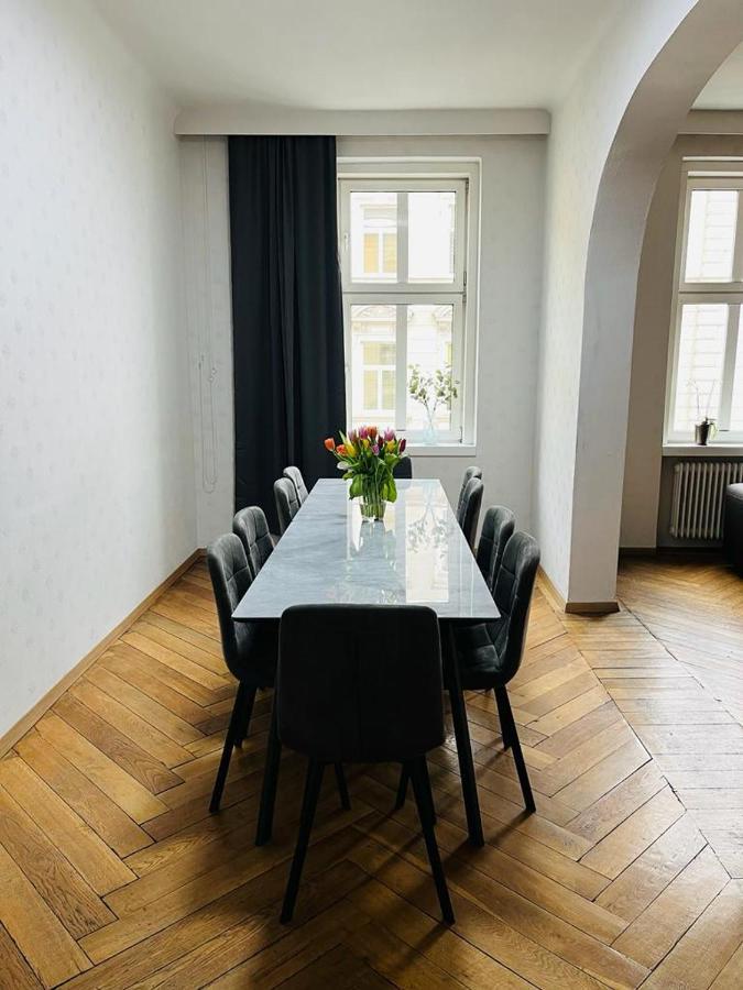 Beautiful City Centre Apartment Wien Exteriör bild